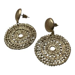 Elegant Gold Circular Earrings